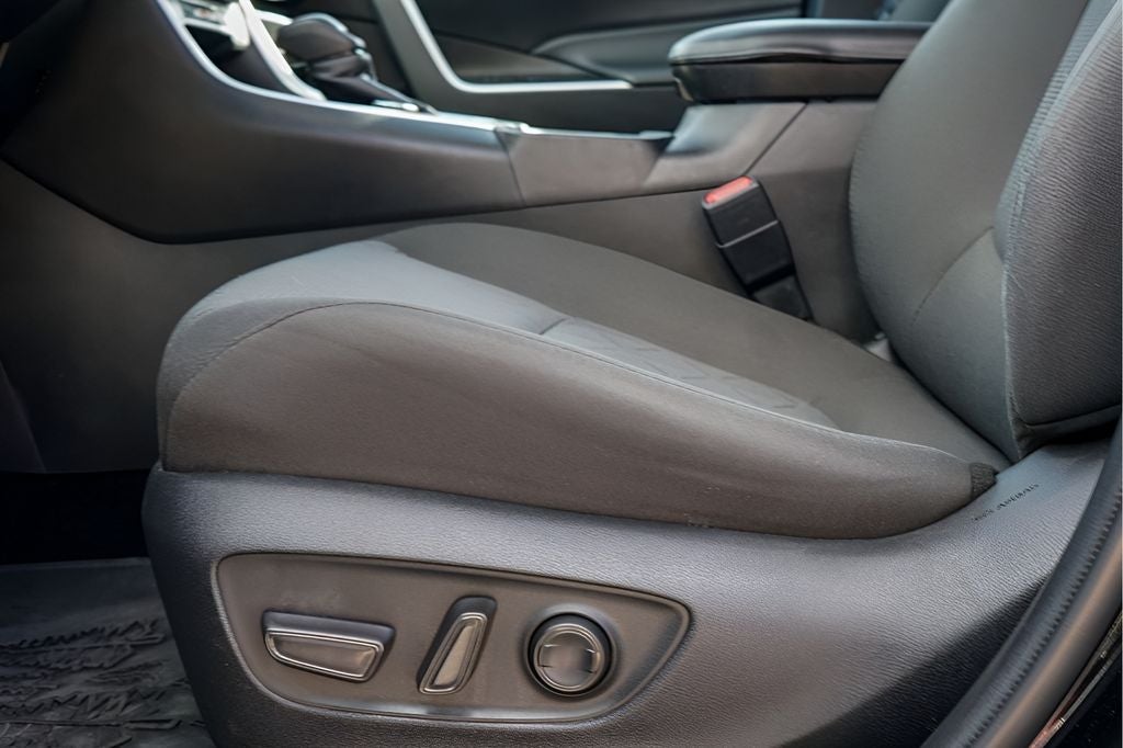 2024 Toyota RAV4 Hybrid Woodland Edition