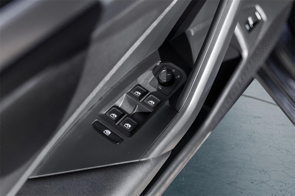 2020 Volkswagen Jetta R-Line