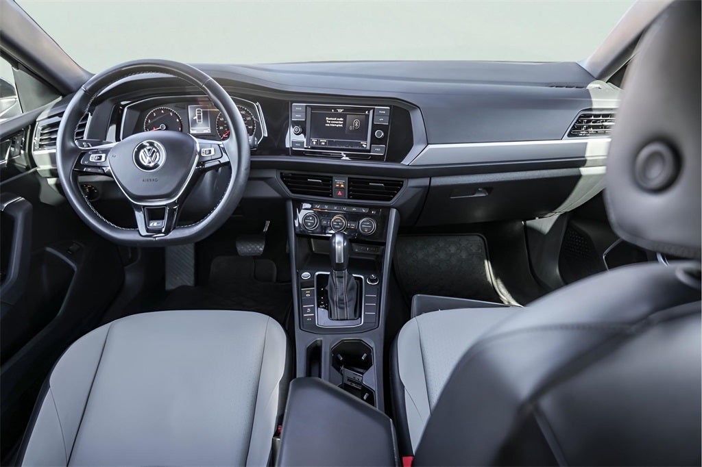 2020 Volkswagen Jetta R-Line