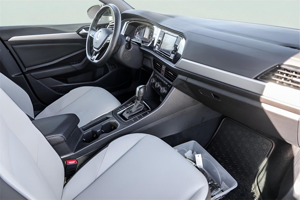 2020 Volkswagen Jetta R-Line