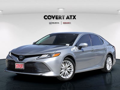 2020 Toyota Camry Hybrid XLE
