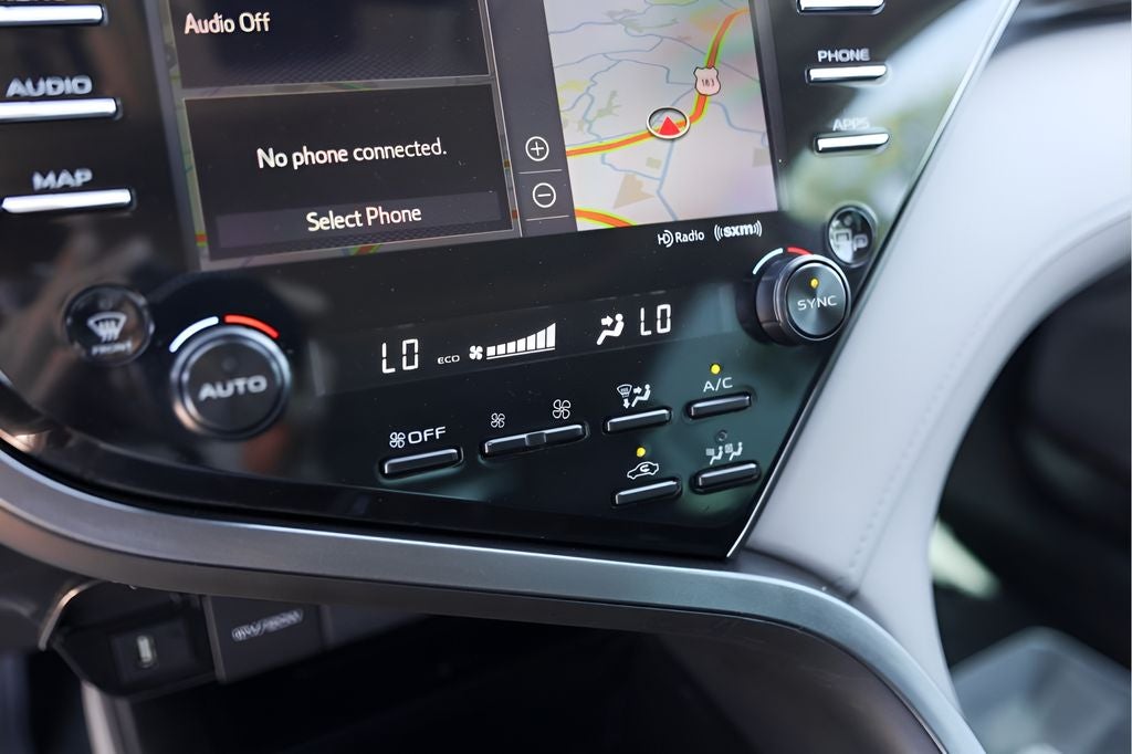 2020 Toyota Camry Hybrid XLE