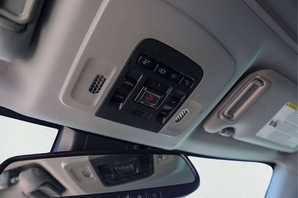 2020 Toyota Camry Hybrid XLE