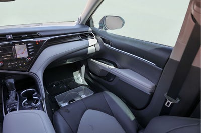 2020 Toyota Camry Hybrid XLE