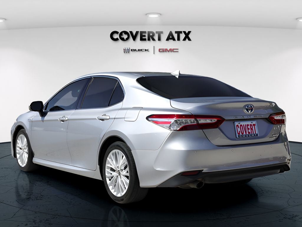 2020 Toyota Camry Hybrid XLE