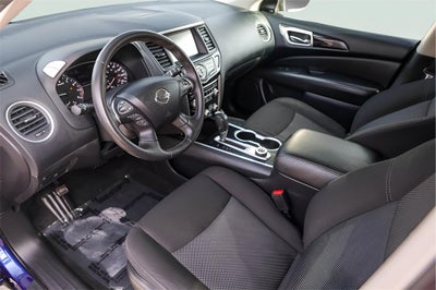 2020 Nissan Pathfinder SV