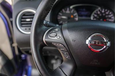 2020 Nissan Pathfinder SV