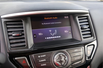 2020 Nissan Pathfinder SV