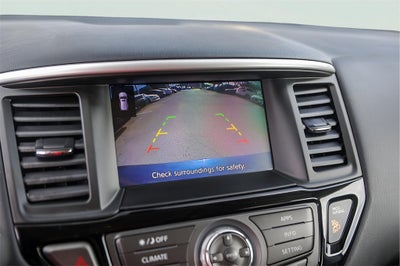 2020 Nissan Pathfinder SV