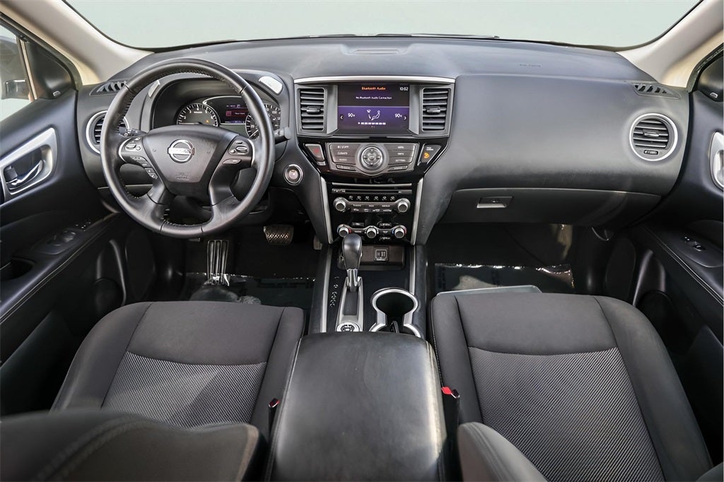 2020 Nissan Pathfinder SV