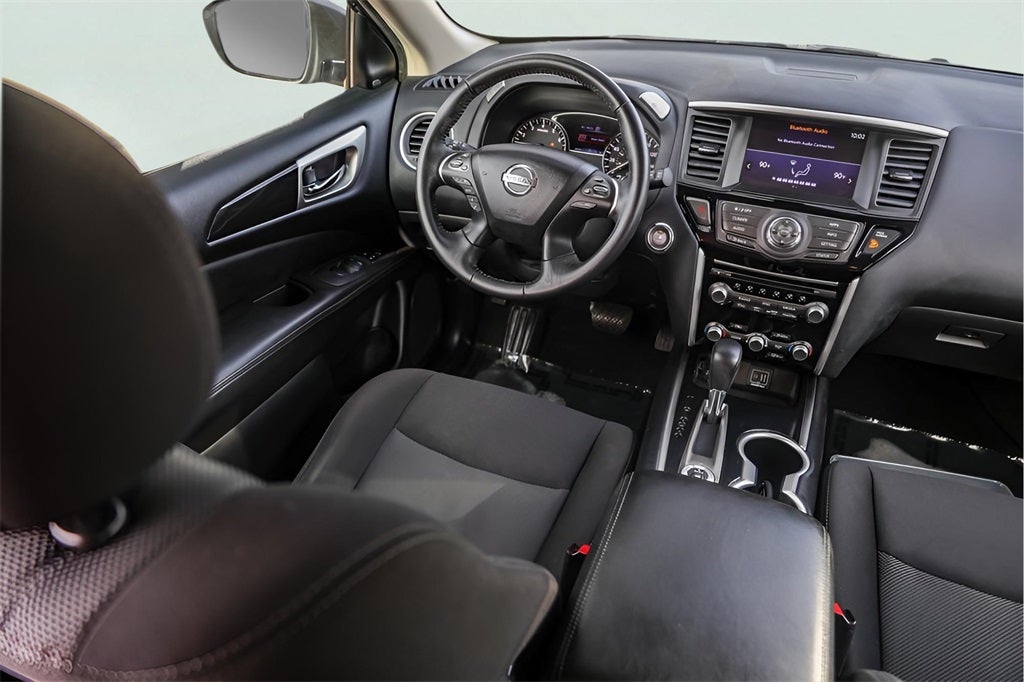 2020 Nissan Pathfinder SV