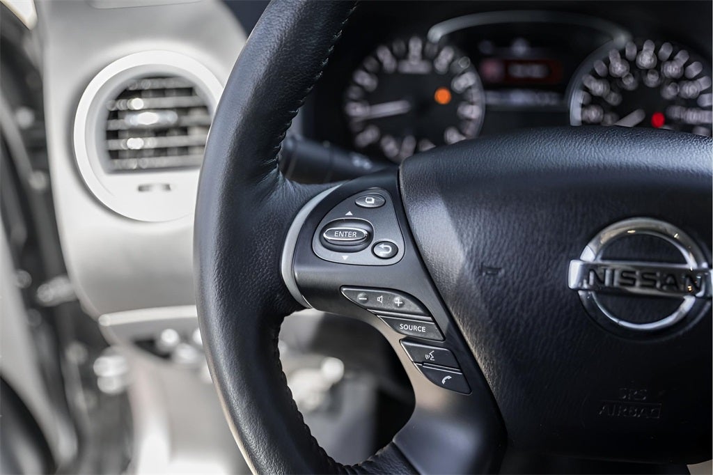 2019 Nissan Pathfinder SL