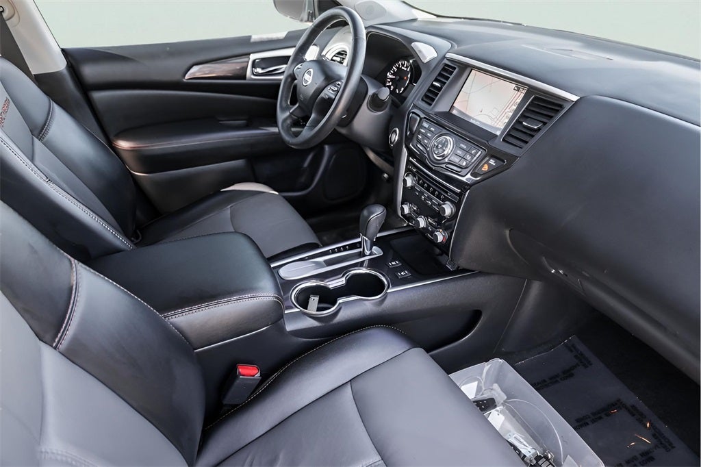 2019 Nissan Pathfinder SL