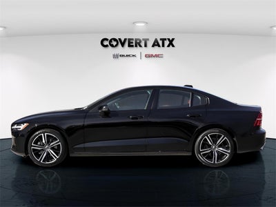 2022 Volvo S60 B5 R-Design