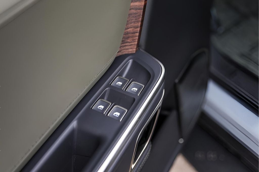 2023 Rivian R1S Launch Edition