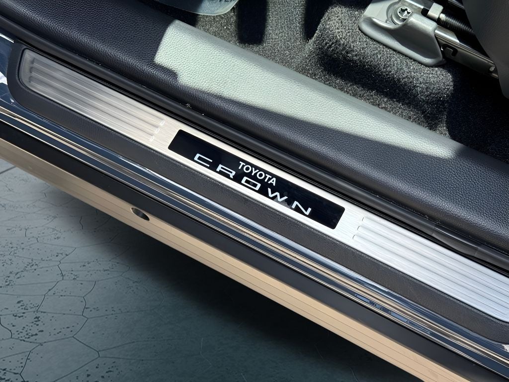 2025 Toyota Crown Signia Limited