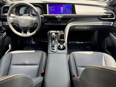 2025 Toyota Crown Signia Limited