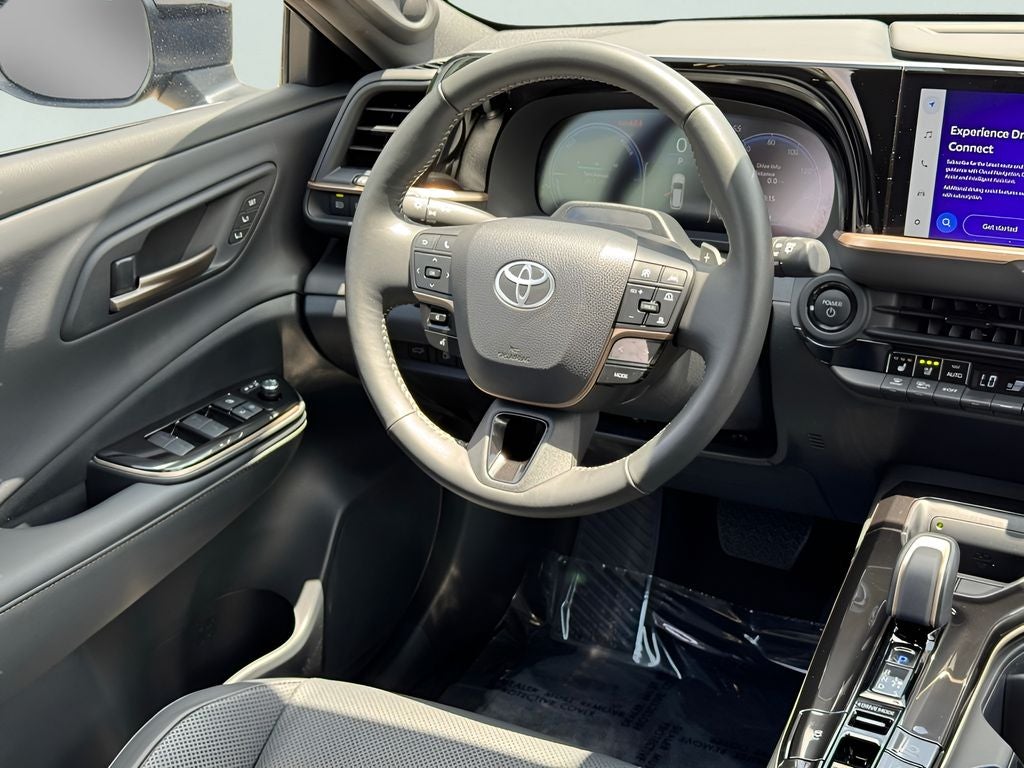 2025 Toyota Crown Signia Limited