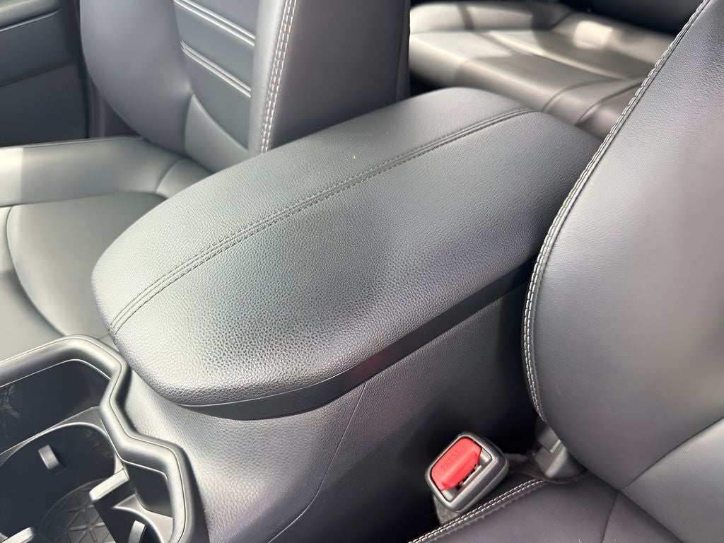 2025 Toyota RAV4 Hybrid XLE Premium