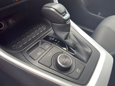 2025 Toyota RAV4 Hybrid XLE Premium