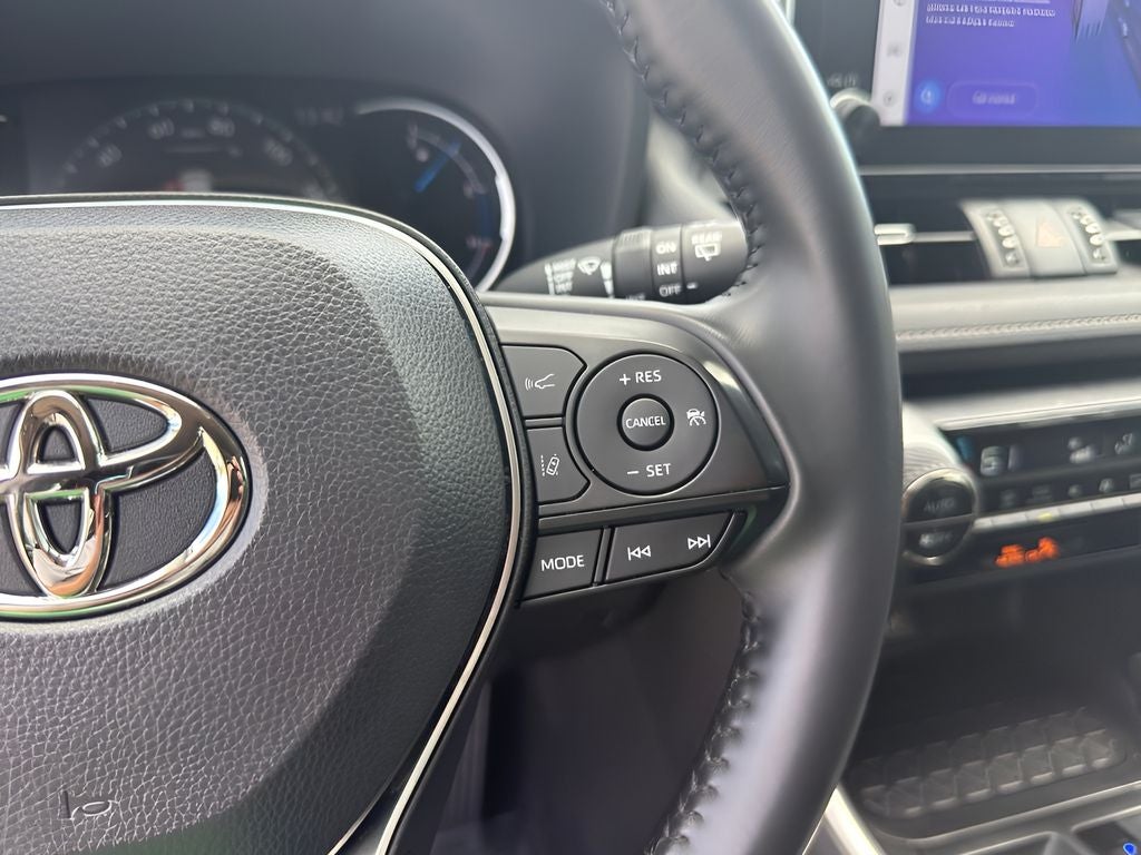 2025 Toyota RAV4 Hybrid XLE Premium