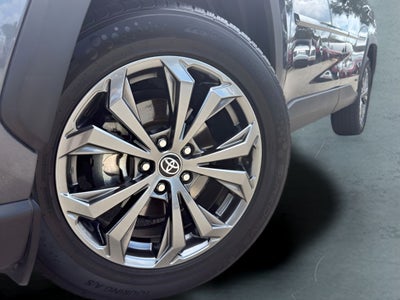 2025 Toyota RAV4 Hybrid XLE Premium