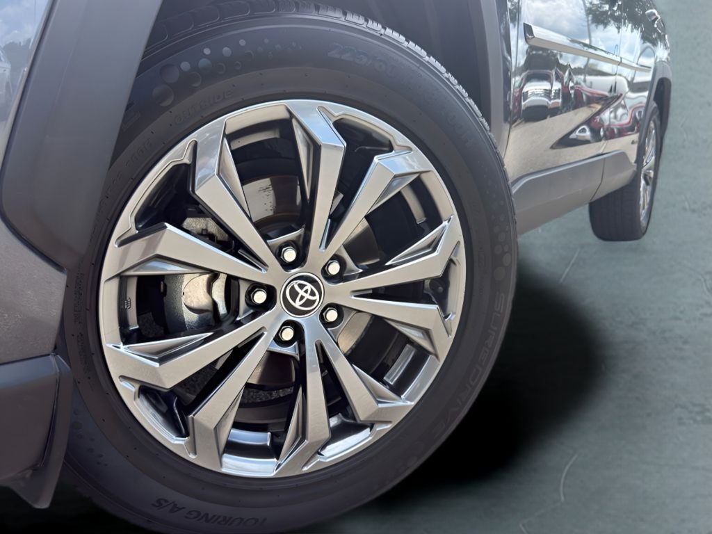 2025 Toyota RAV4 Hybrid XLE Premium