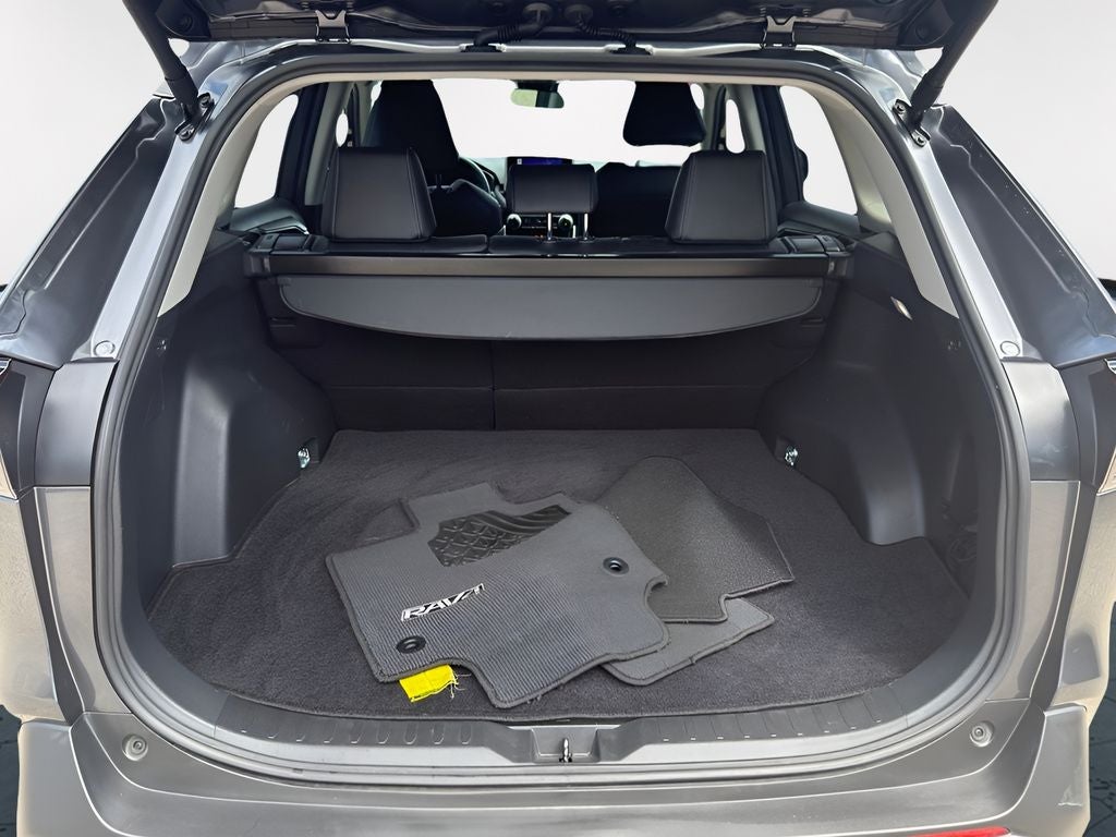 2025 Toyota RAV4 Hybrid XLE Premium