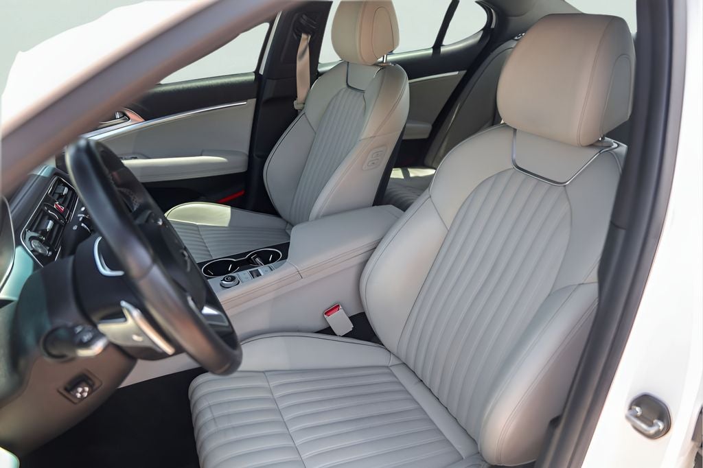 2022 Genesis G70 2.0T