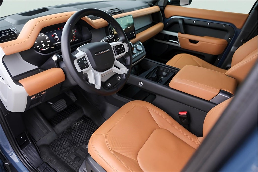 2024 Land Rover Defender 110 SE