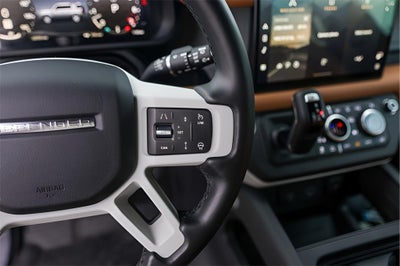 2024 Land Rover Defender 110 SE