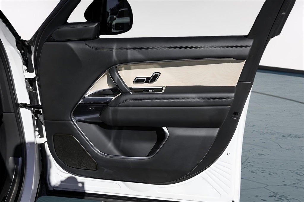 2023 Land Rover Range Rover SV LWB