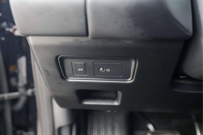 2024 Land Rover Discovery Metropolitan Edition