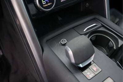 2024 Land Rover Discovery Metropolitan Edition