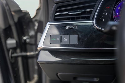 2021 Audi Q8 55 Premium Plus quattro