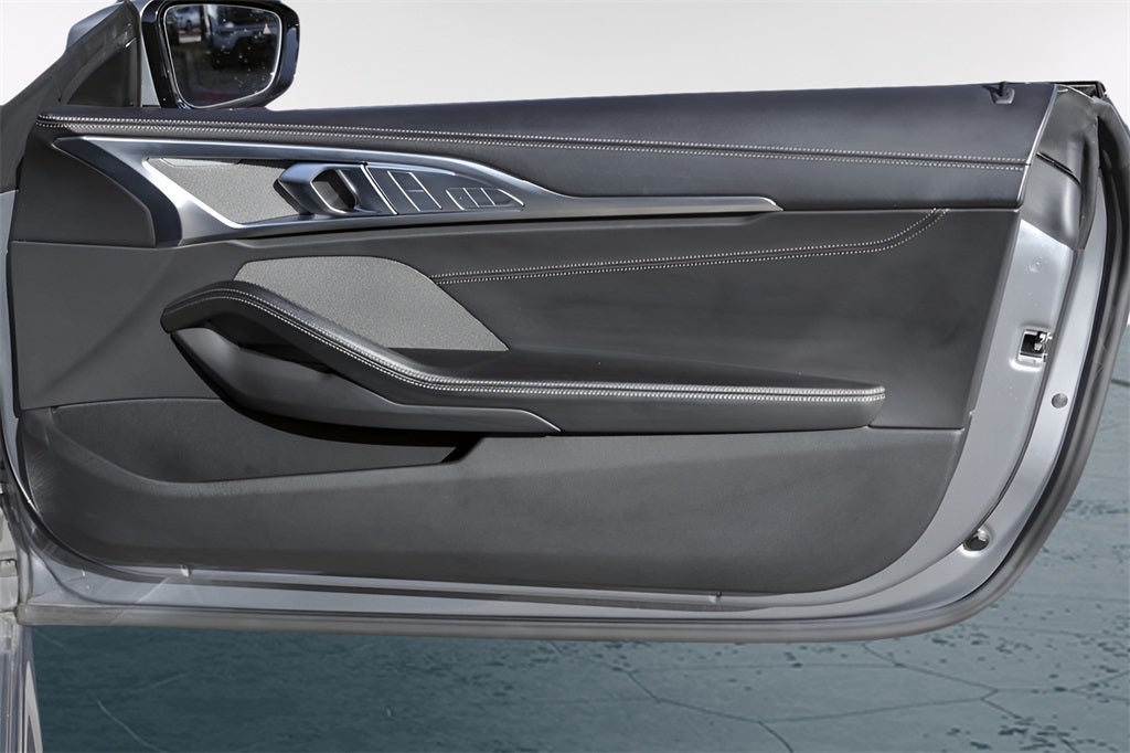 2025 BMW 8 Series 840i