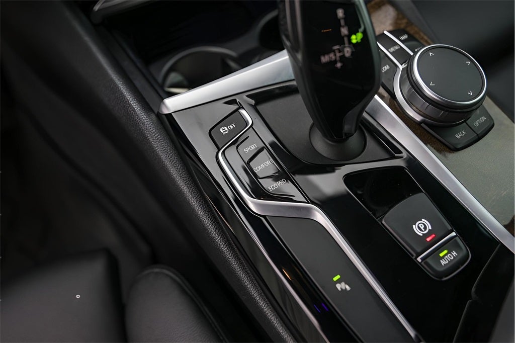 2020 BMW 5 Series 530i