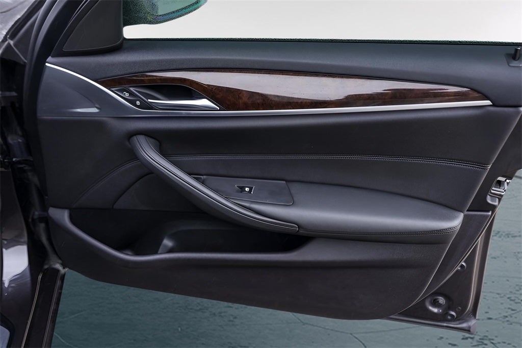 2020 BMW 5 Series 530i