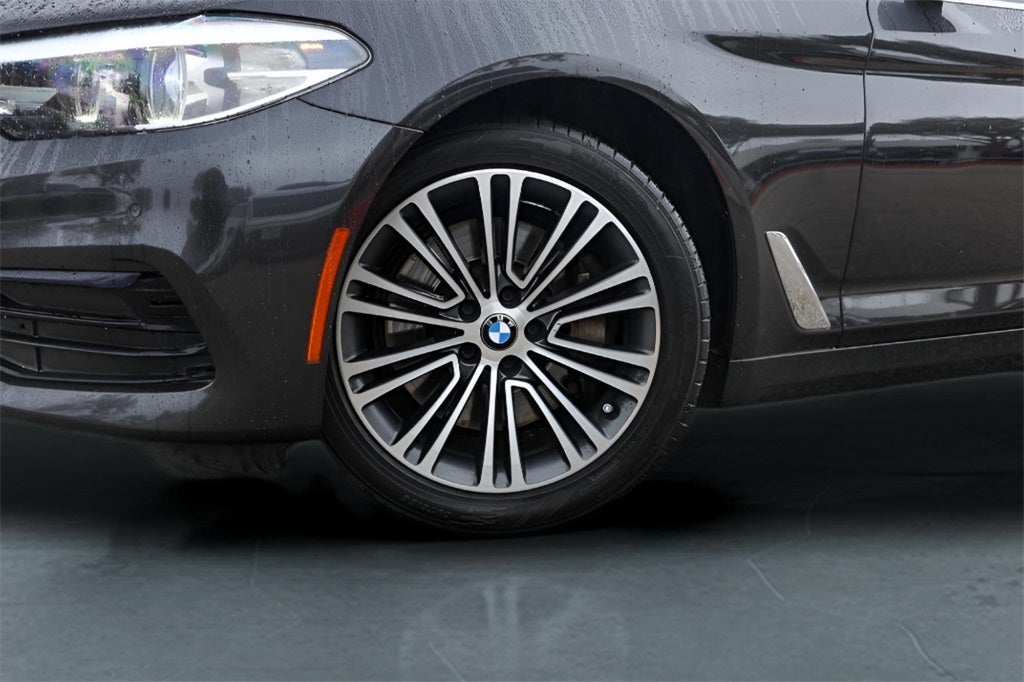 2020 BMW 5 Series 530i