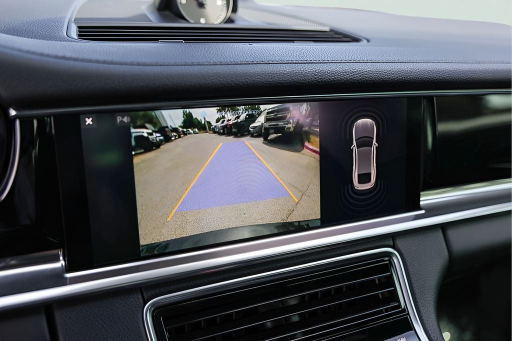 2017 Porsche Panamera 4