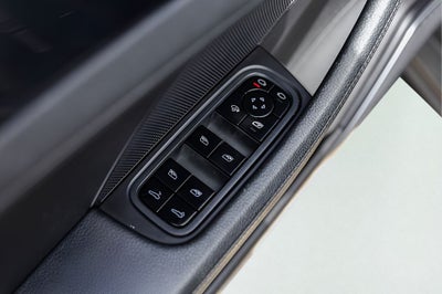 2017 Porsche Panamera 4