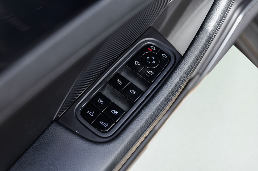 2017 Porsche Panamera 4
