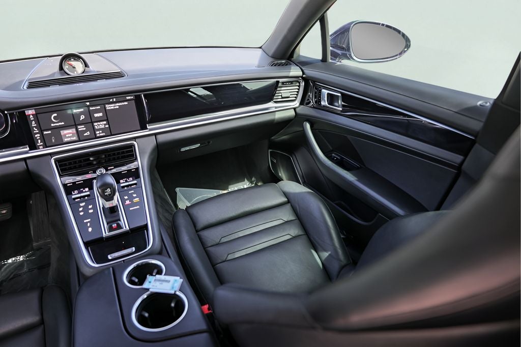 2017 Porsche Panamera 4