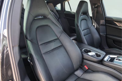 2017 Porsche Panamera 4