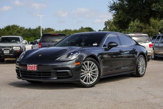 2017 Porsche Panamera 4