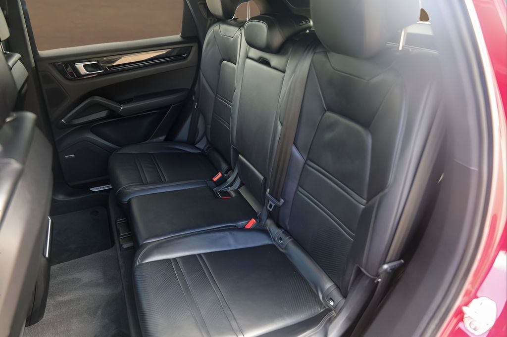 2021 Porsche Cayenne Base