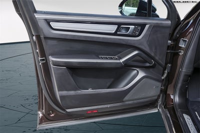 2022 Porsche Cayenne E-Hybrid Platinum Edition