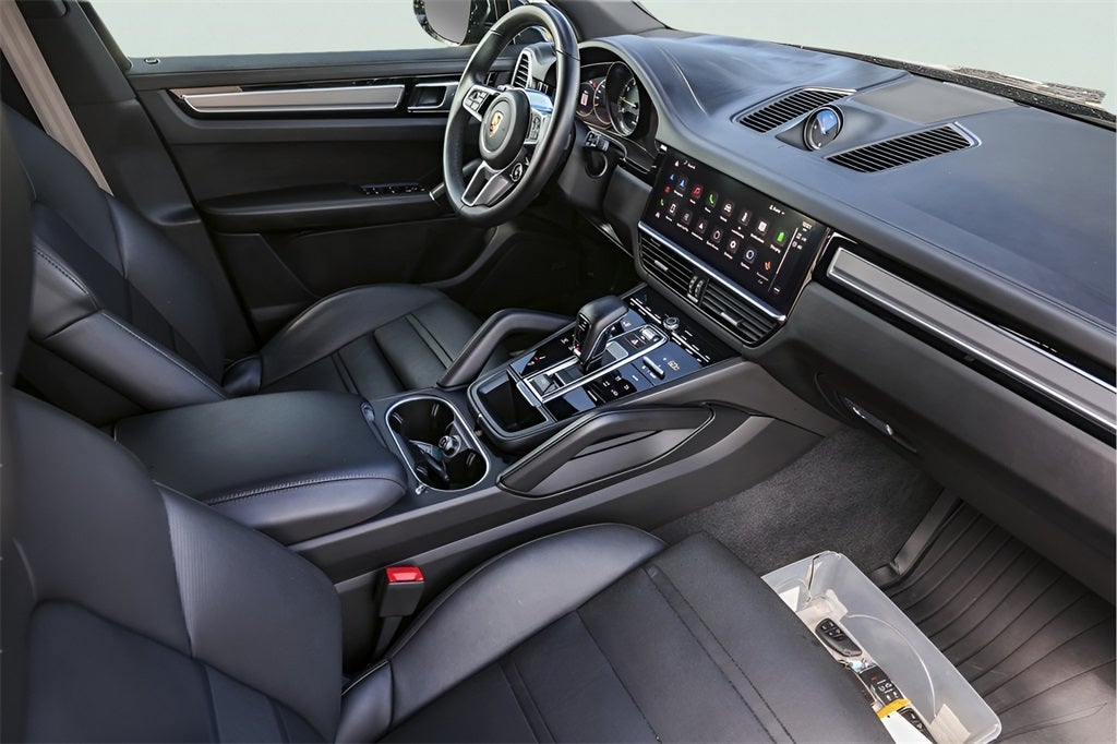 2022 Porsche Cayenne E-Hybrid Platinum Edition