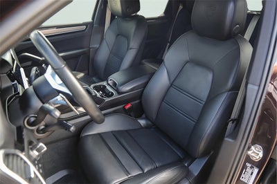 2022 Porsche Cayenne E-Hybrid Platinum Edition