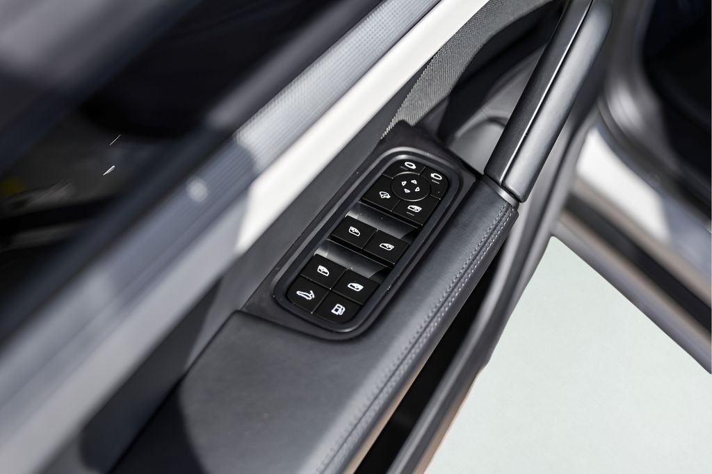 2025 Porsche Cayenne E-Hybrid Coupe Base